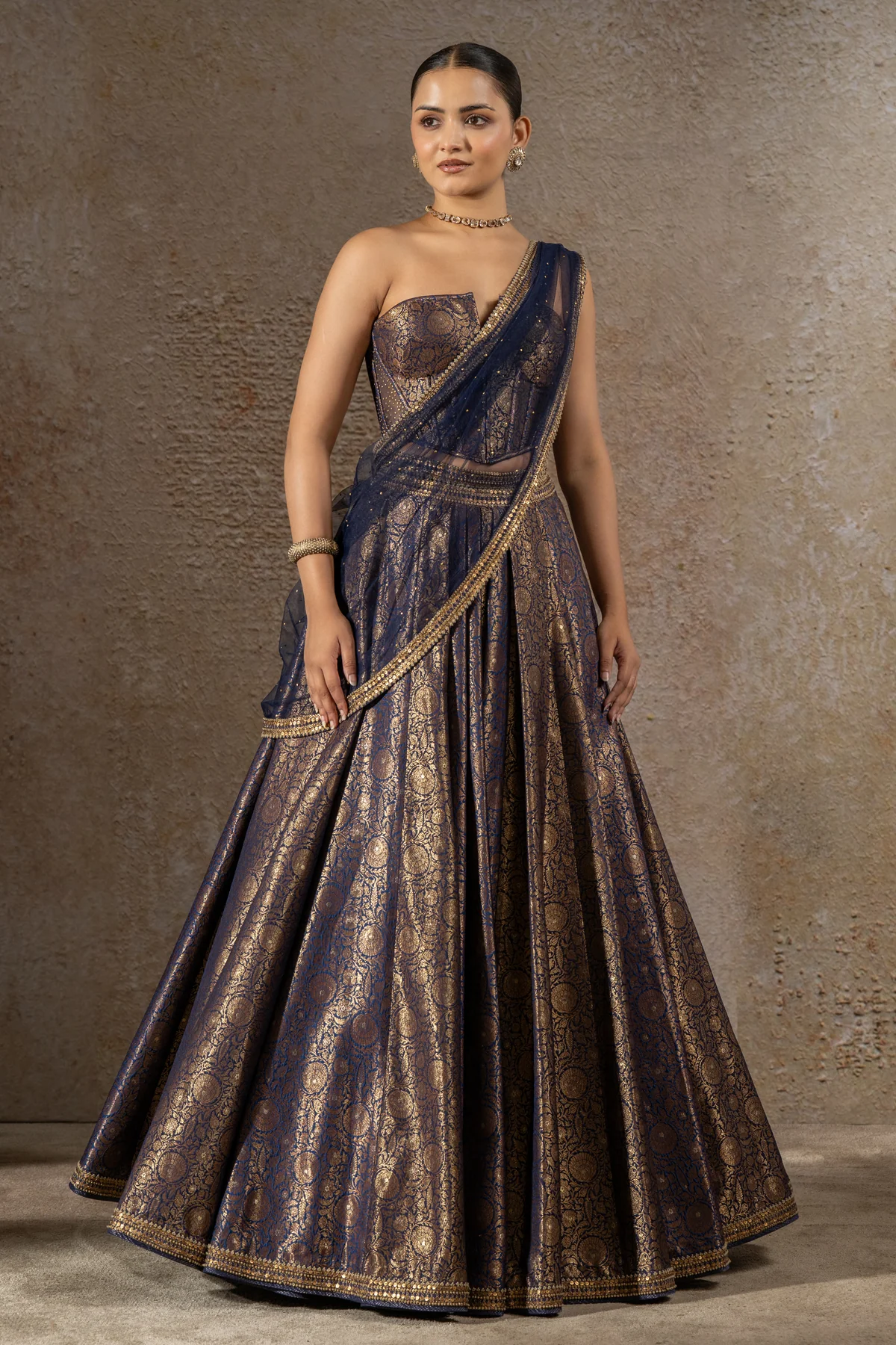 Brocade Lehenga & Corset Set - Image 2