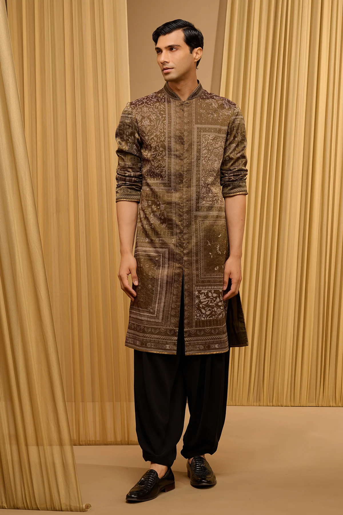 Classic Printed Kurta - Image 2