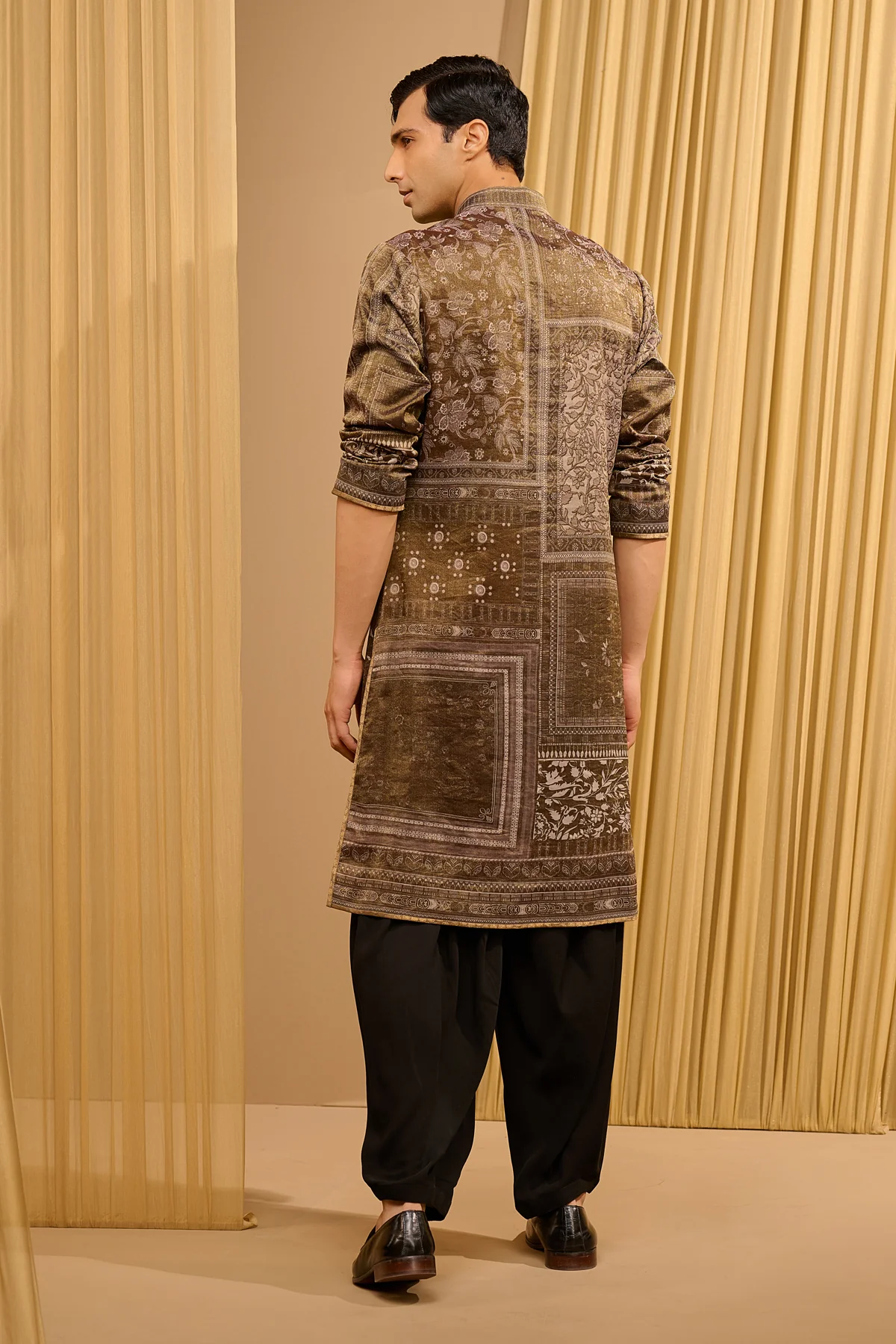 Classic Printed Kurta - Image 5