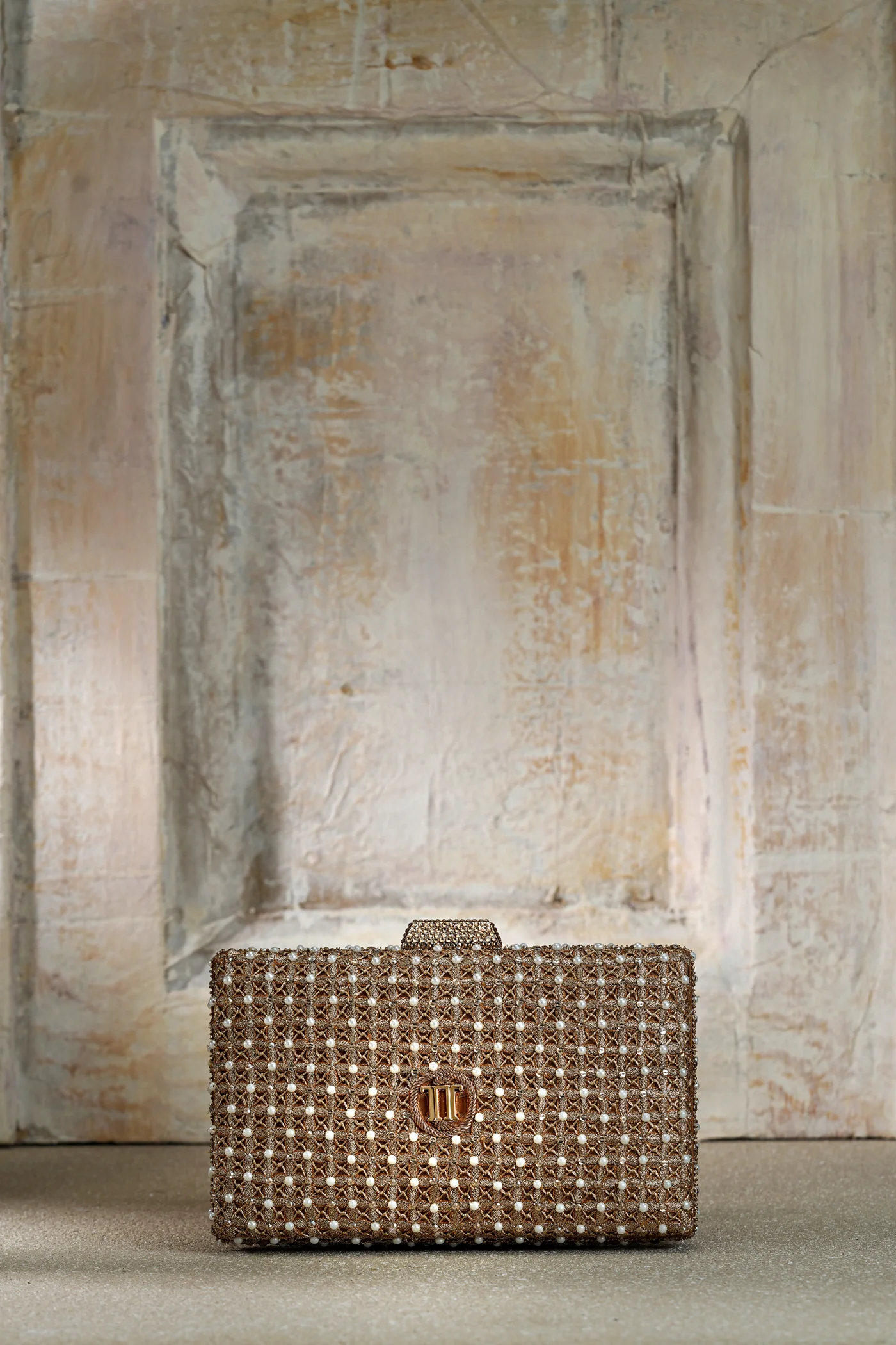 Clutch - Image 8