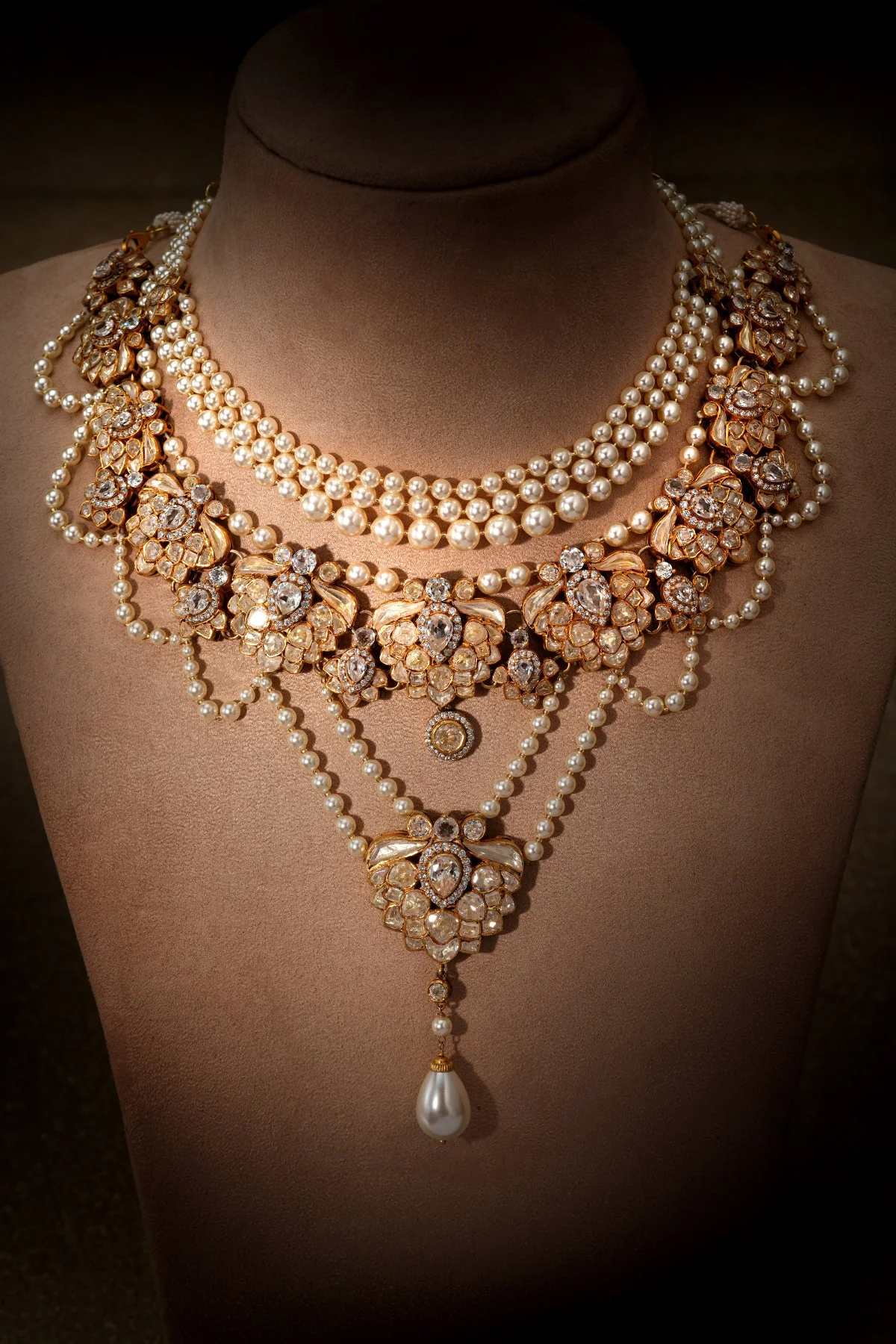 Draped Pearl Crystal Neckpiece - Image 5