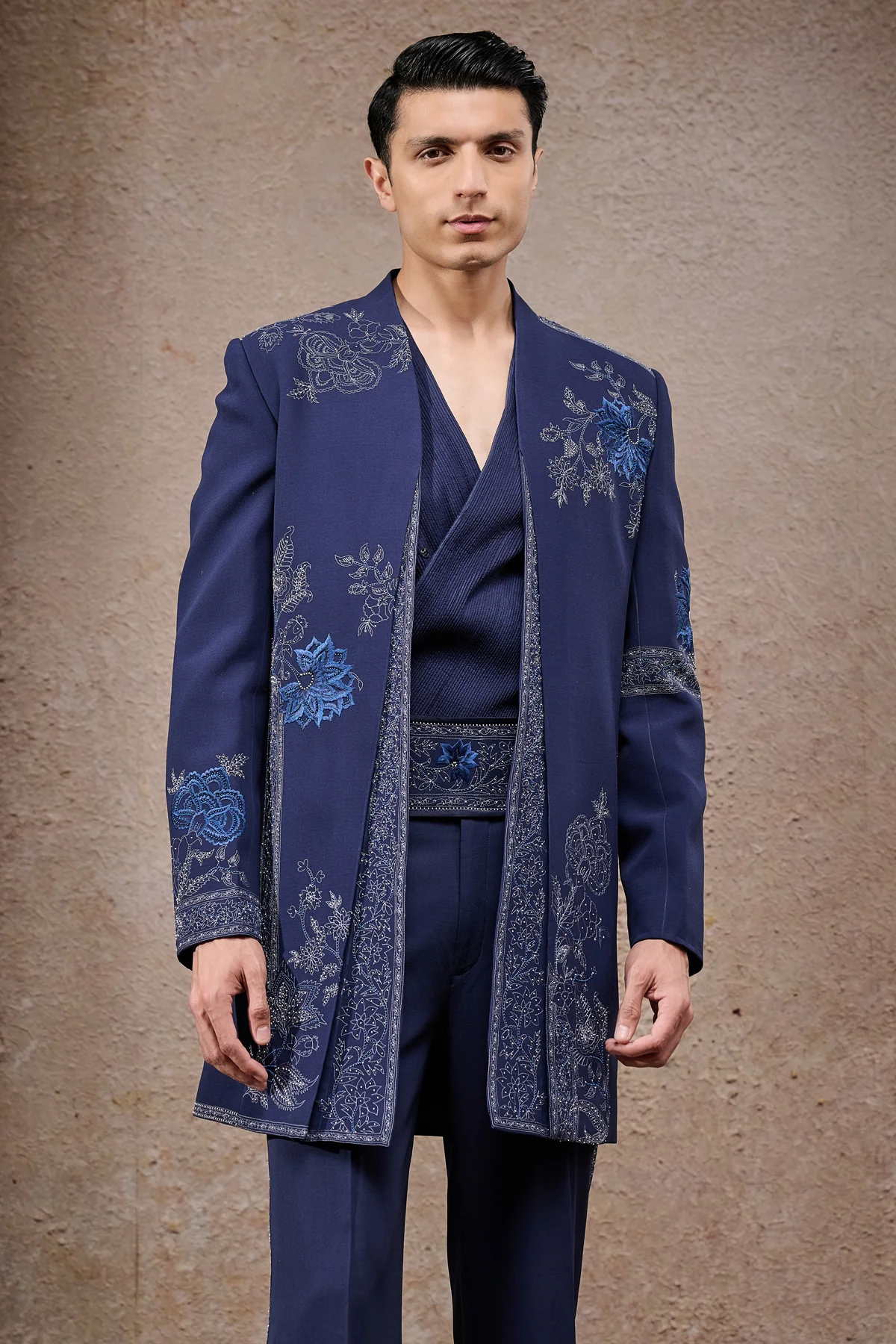 Embroidered Dual Panel Sherwani Set - Image 3