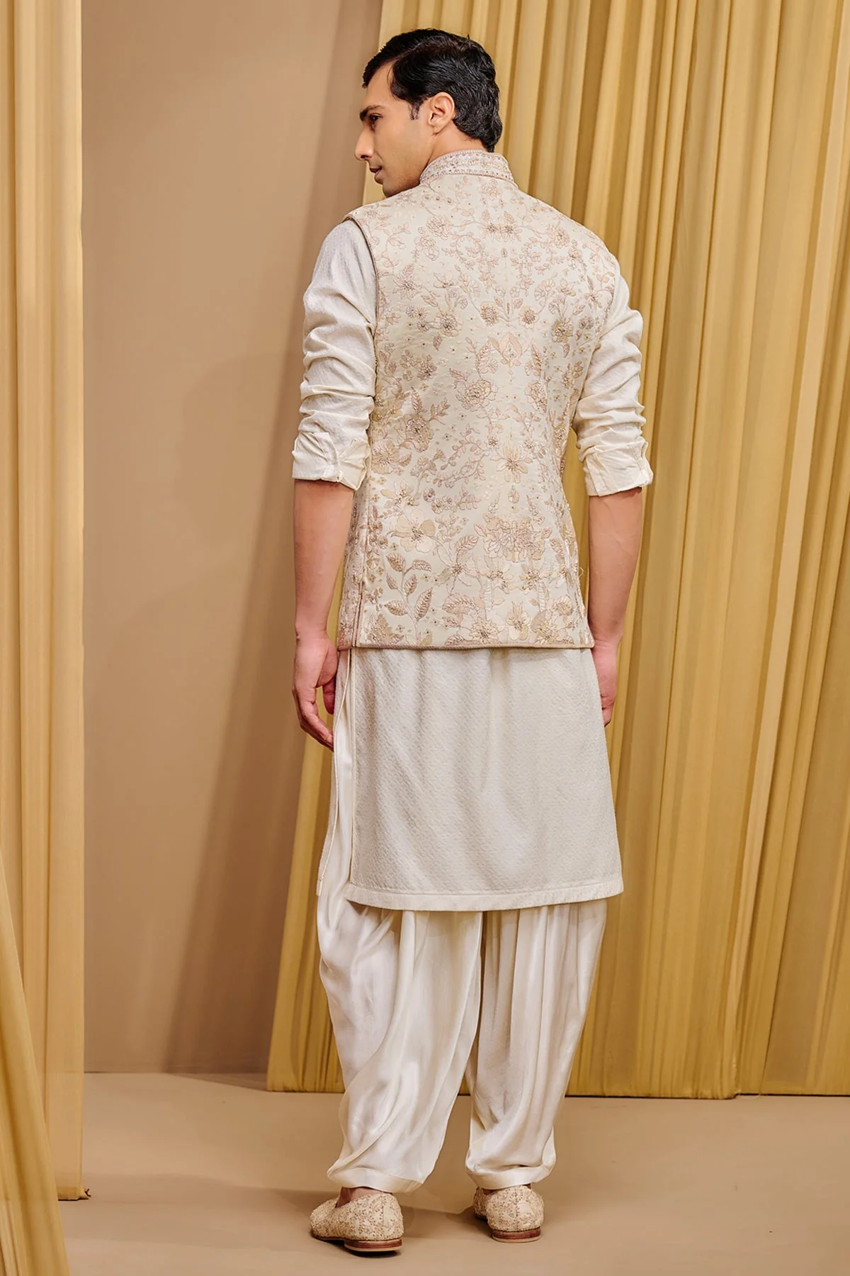 Embroidered Floral Waistcoat Set - Image 4