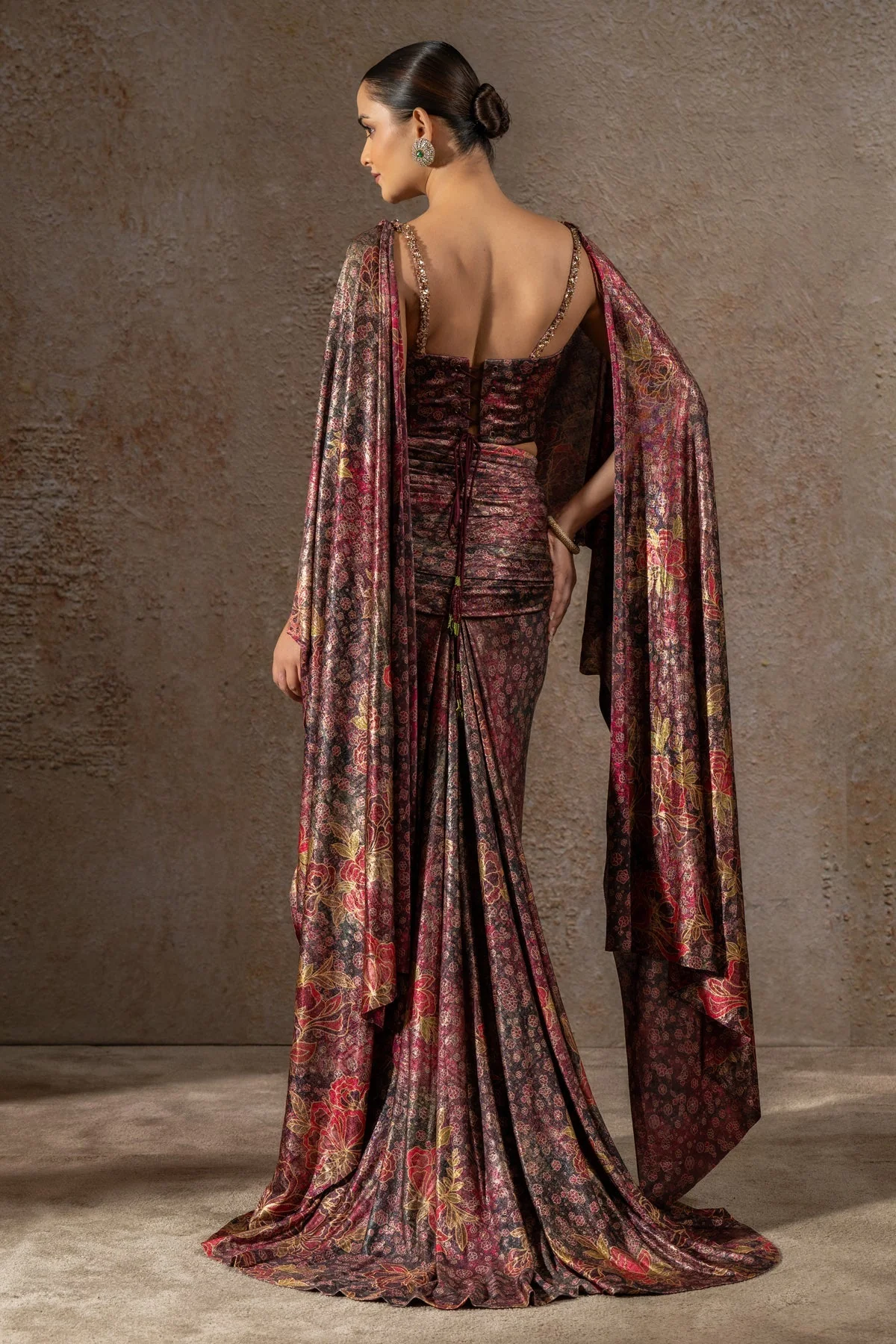 Floral Motif Concept Saree - Image 5