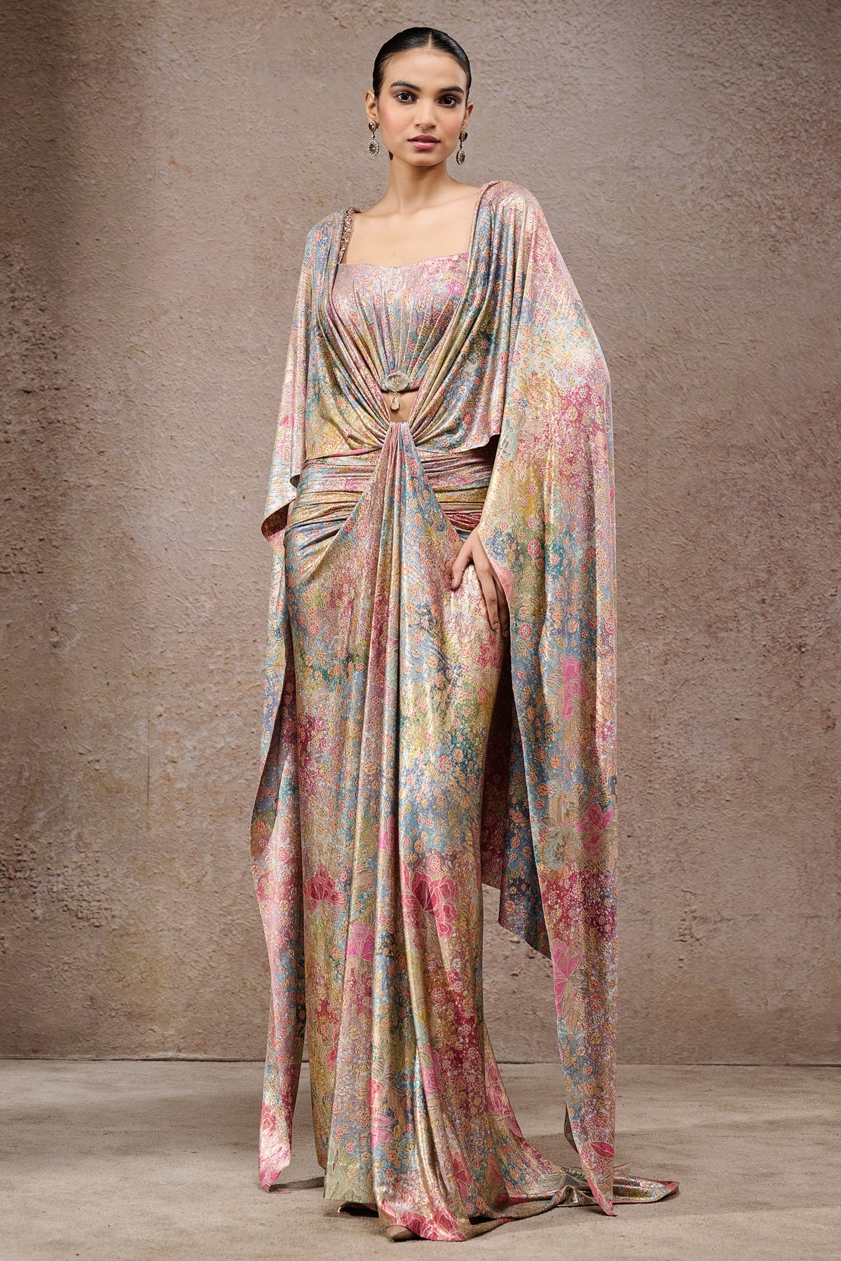 Floral Motif Concept Saree - Image 2