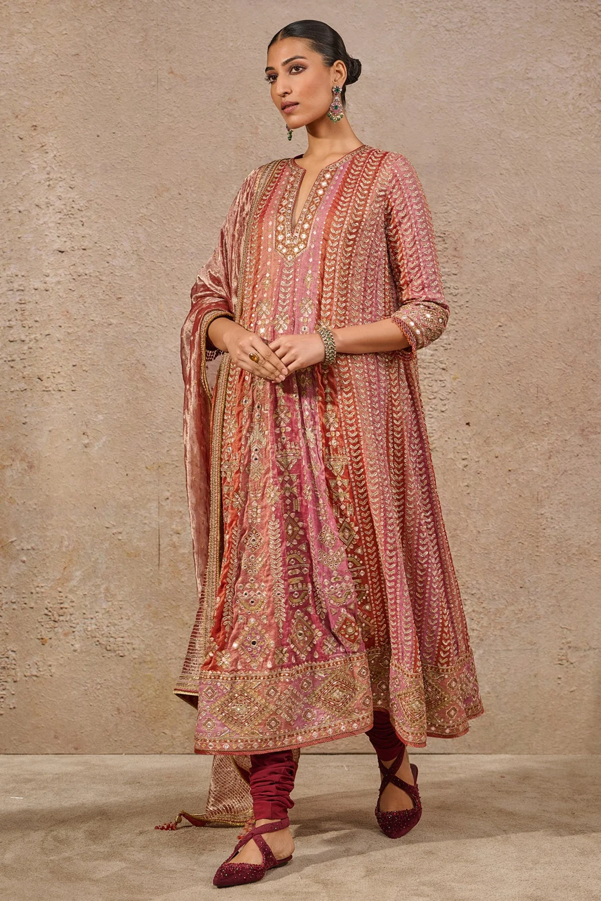 Kashida Mirror Work Kurta Set - Image 2