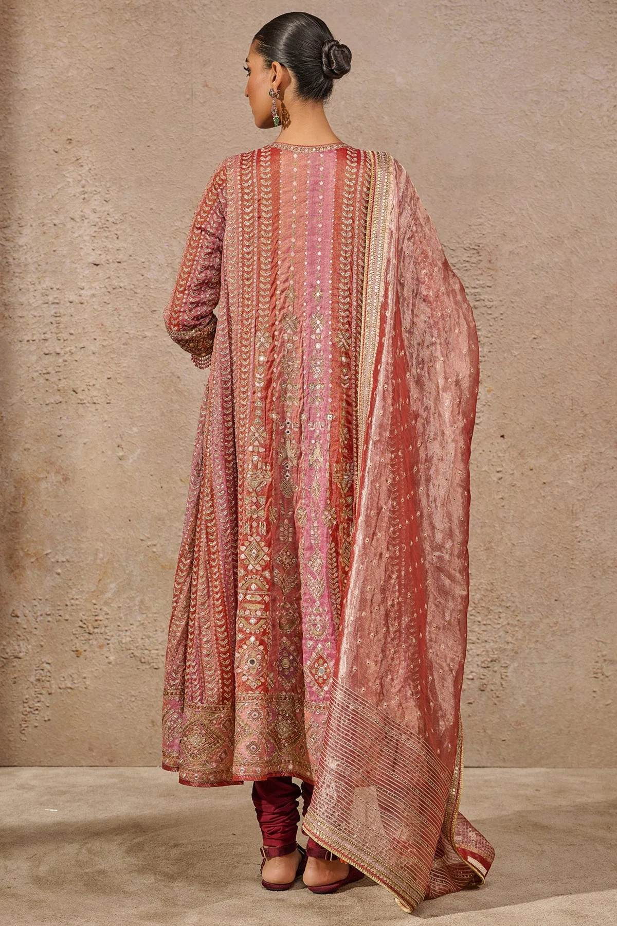 Kashida Mirror Work Kurta Set - Image 4