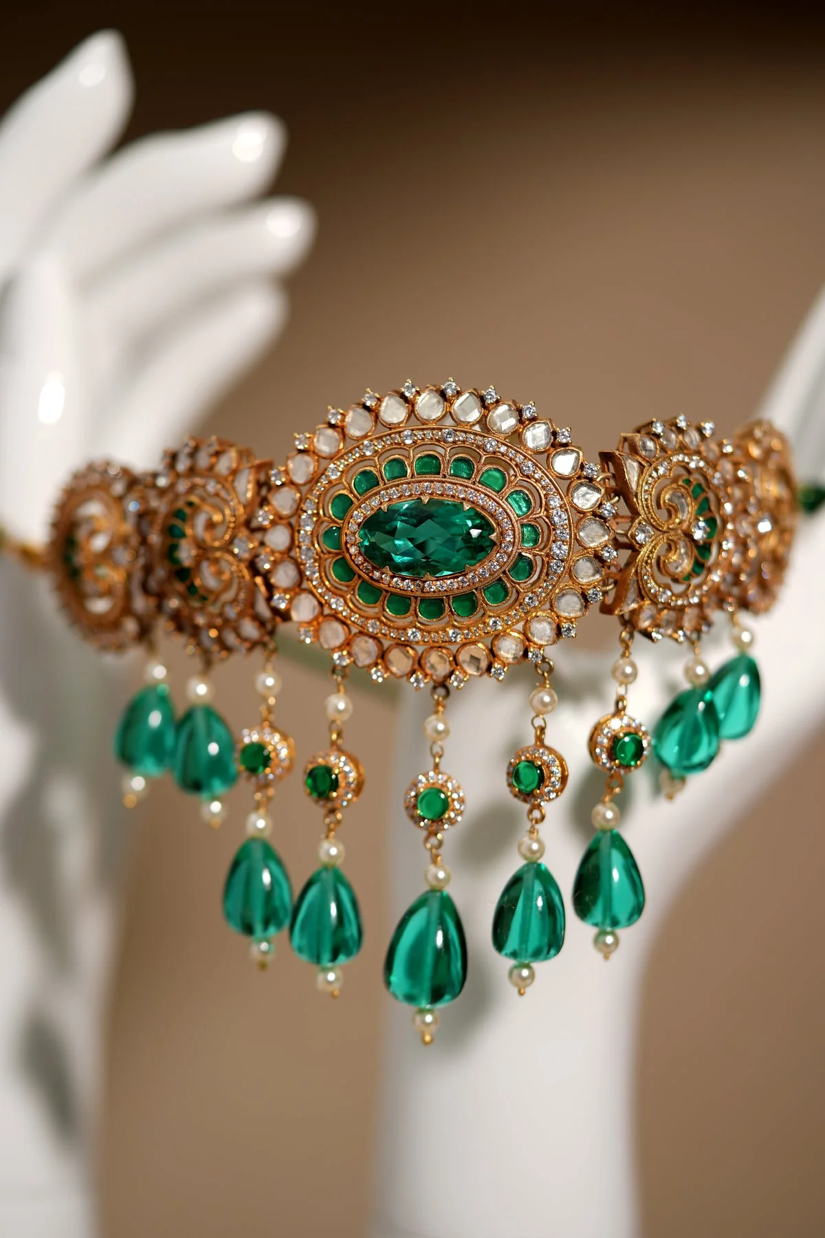 Lotus Emerald Choker - Image 4