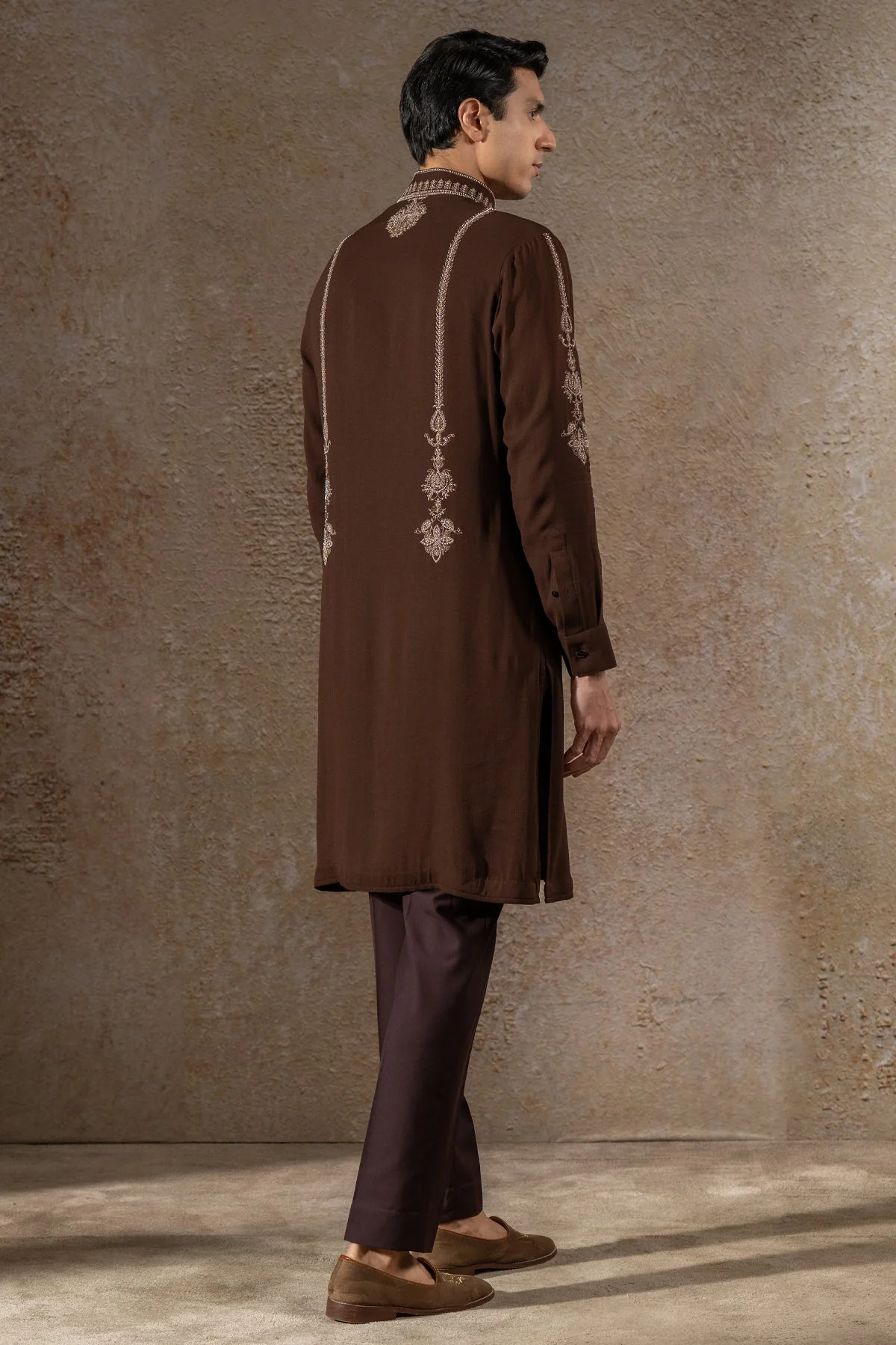 Pearl-Embroidered Short Kurta with tousers - Image 3
