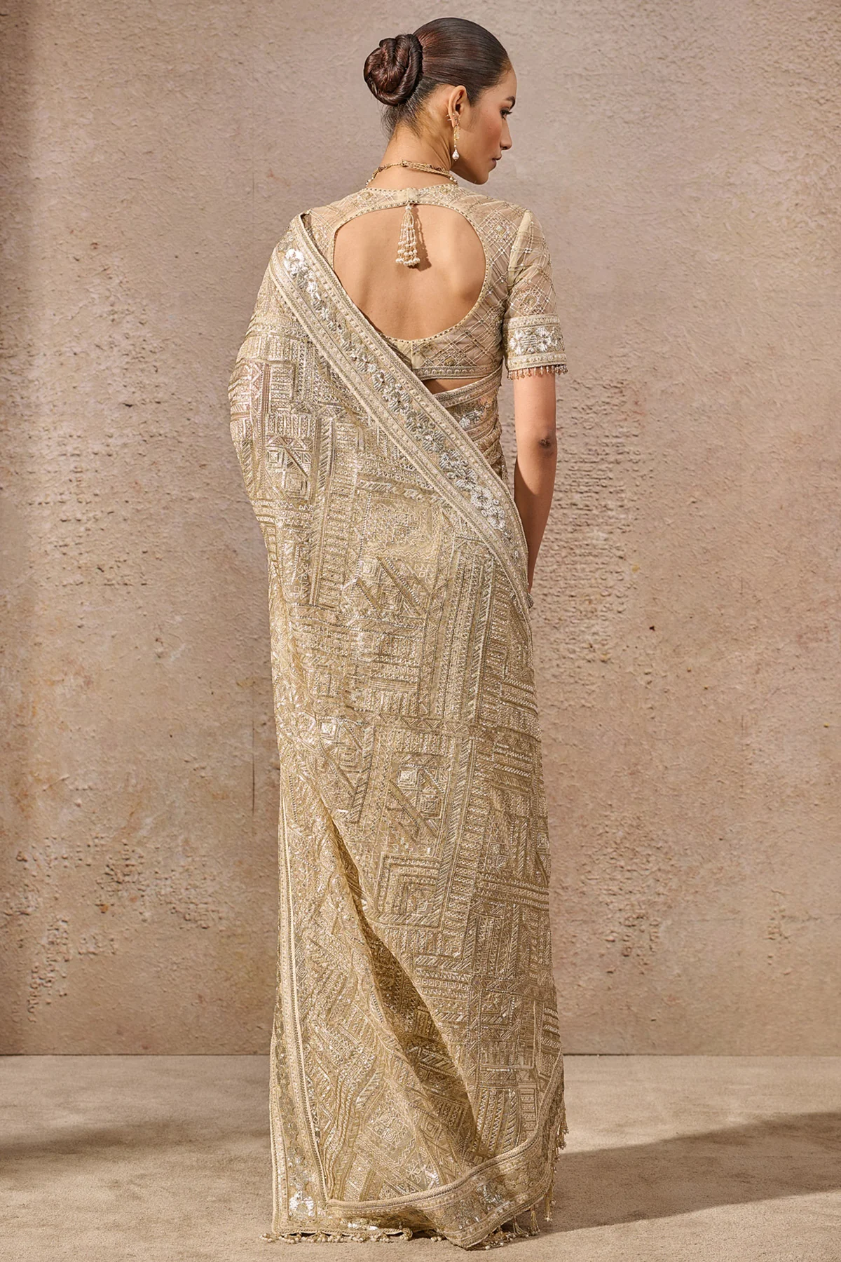 Resham & Zari Classic Saree - Image 4