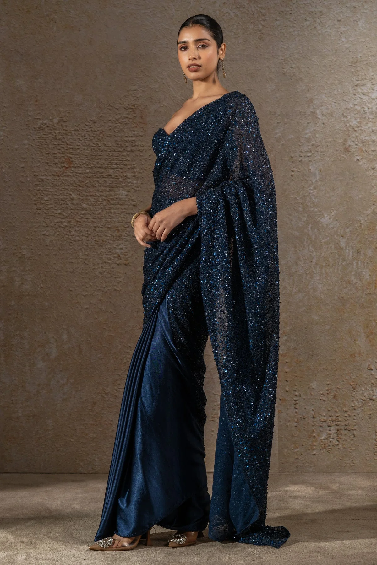 Sequin Saree with Embroidered Corset - Image 4