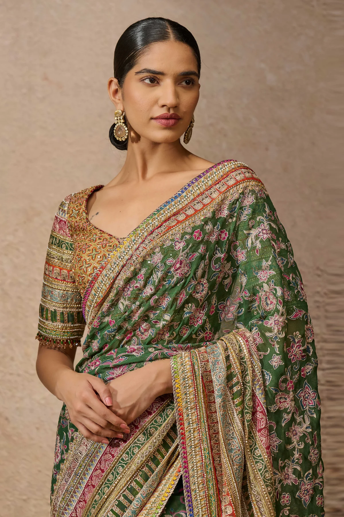 Signature Kashida Embroidered Saree - Image 3